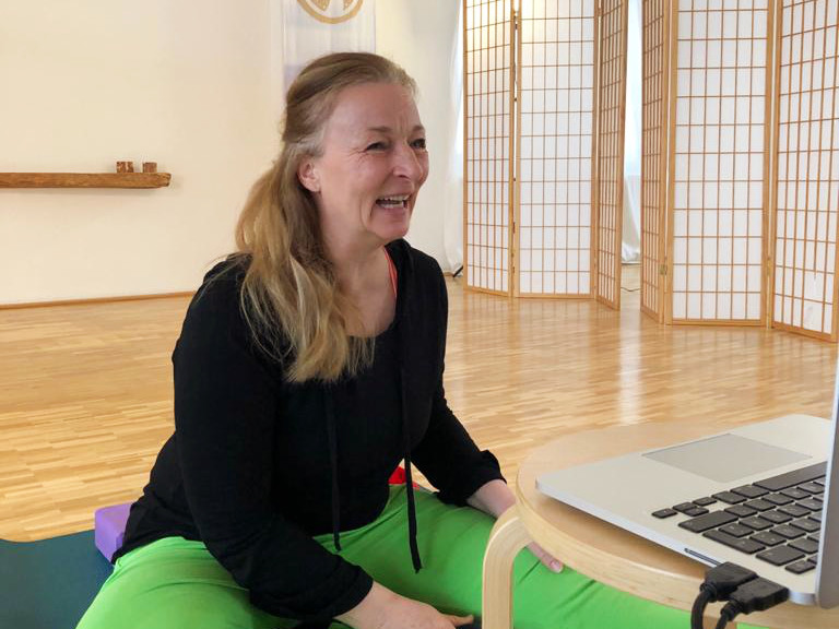 chiyoga-dance-workshop-kursleiterin-michaela Kursleiterin Michaela beim ChiYoga DANCE Workshop